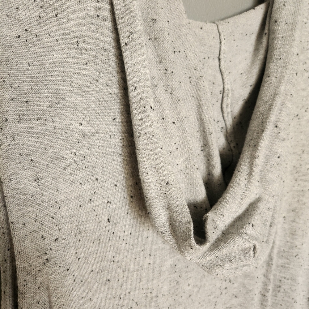 Sweater - Picture 4 of 4